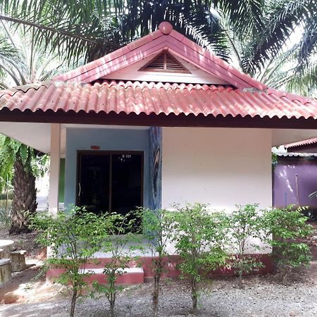 Bantatuk Resort & Restaurant Ban Tha Khun Екстериор снимка