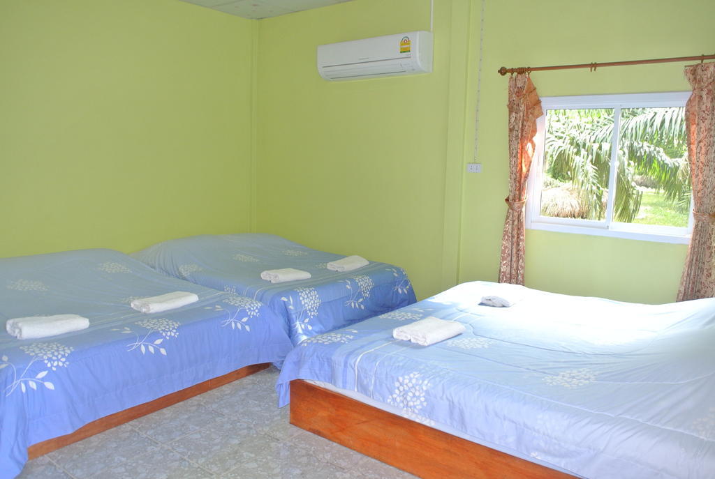 Bantatuk Resort & Restaurant Ban Tha Khun Екстериор снимка