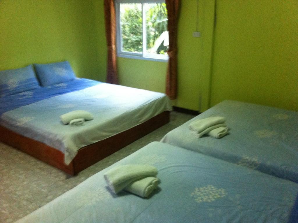 Bantatuk Resort & Restaurant Ban Tha Khun Екстериор снимка