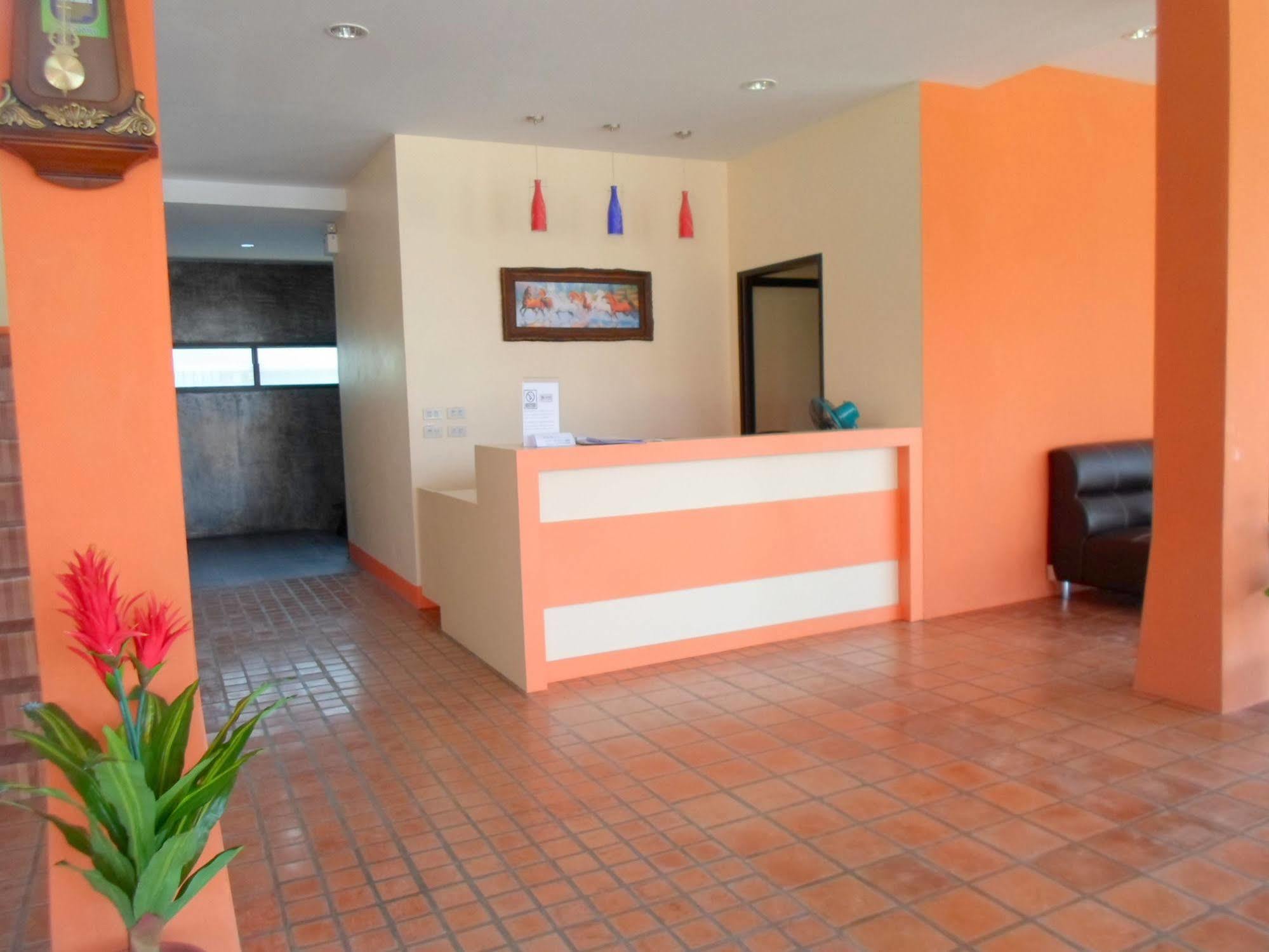 Bantatuk Resort & Restaurant Ban Tha Khun Екстериор снимка