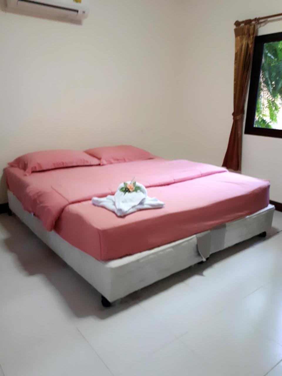 Bantatuk Resort & Restaurant Ban Tha Khun Екстериор снимка