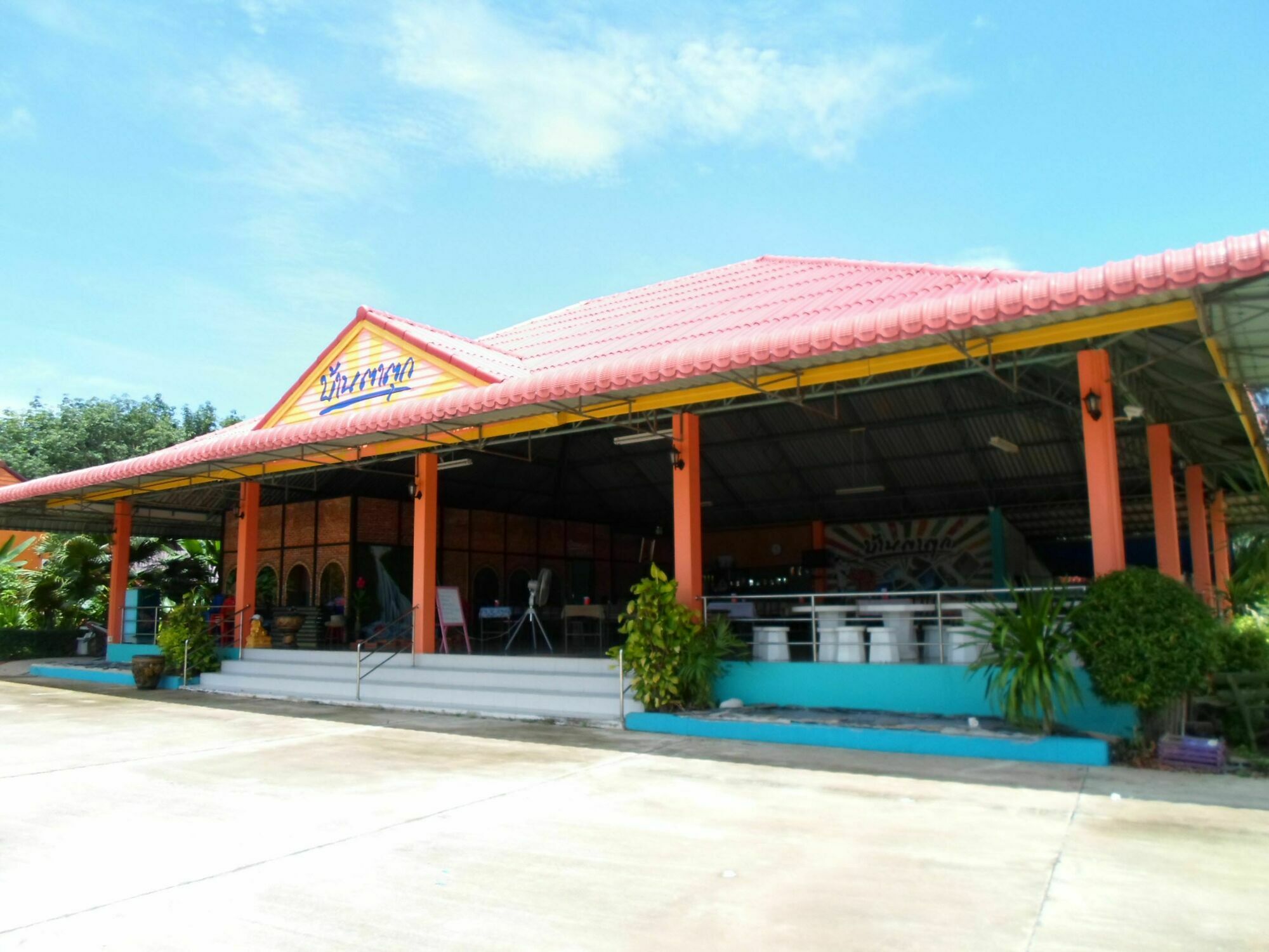 Bantatuk Resort & Restaurant Ban Tha Khun Екстериор снимка